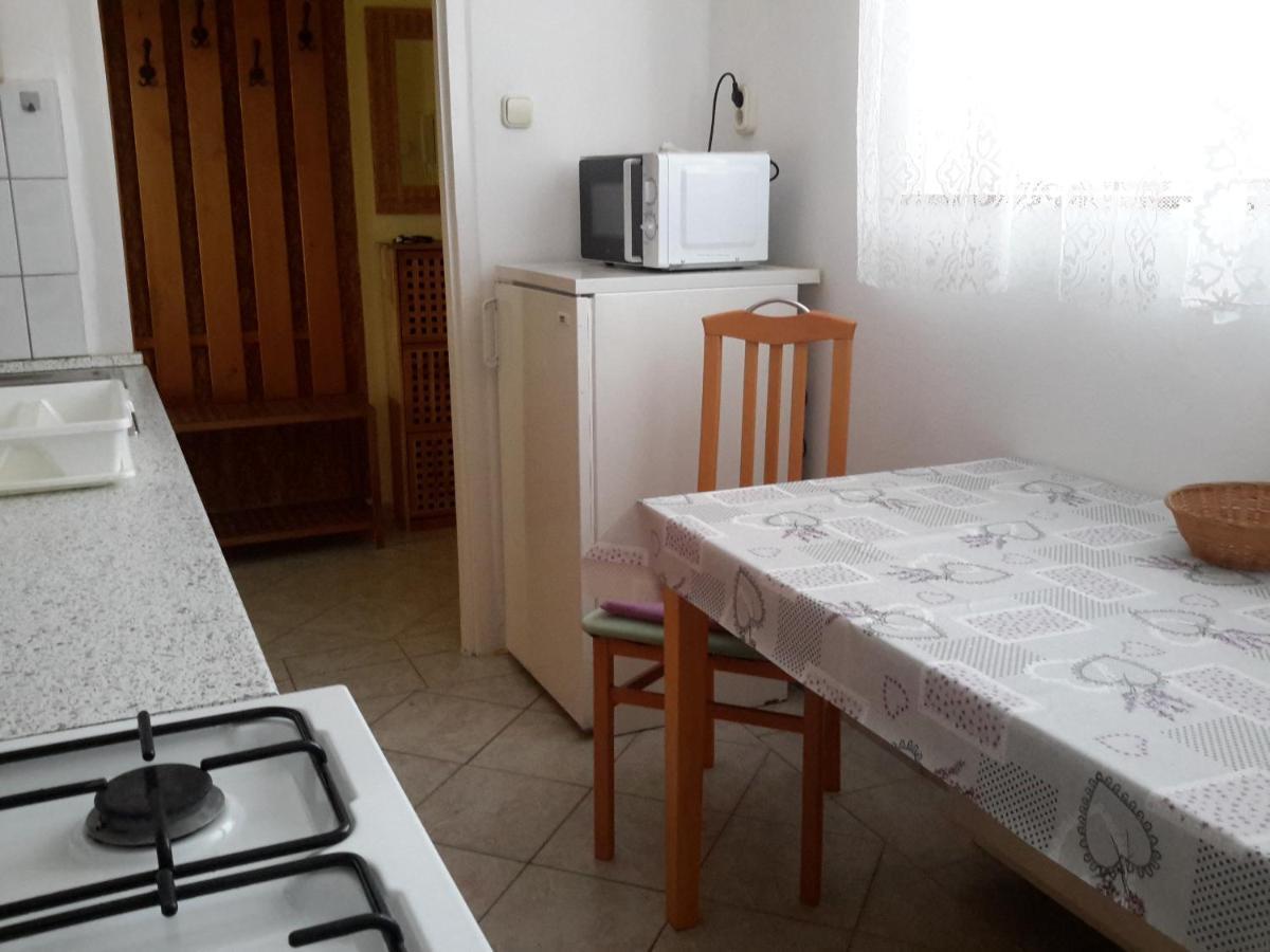 באלאטונפורד Szeki Apartman מראה חיצוני תמונה