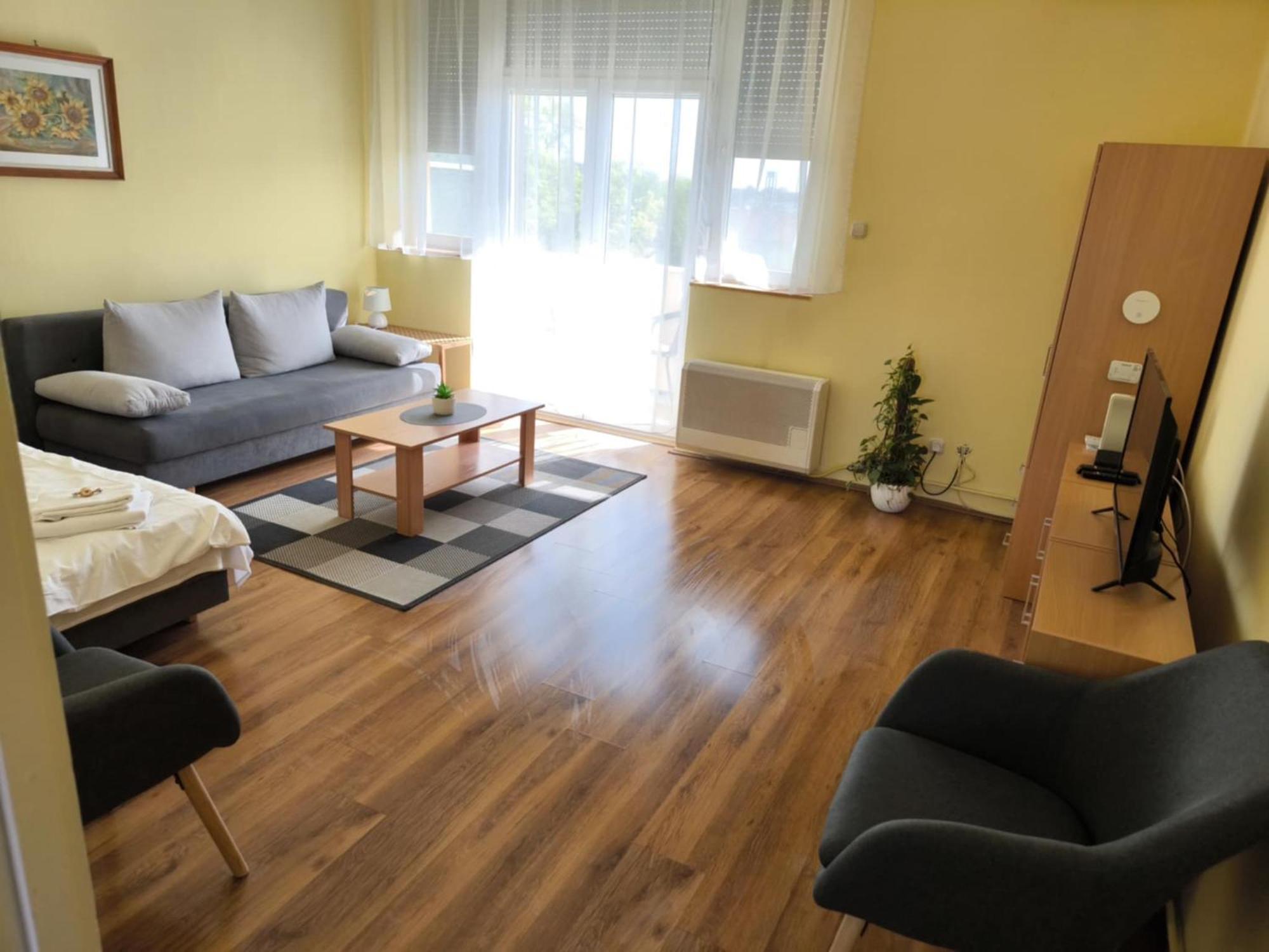 באלאטונפורד Szeki Apartman מראה חיצוני תמונה
